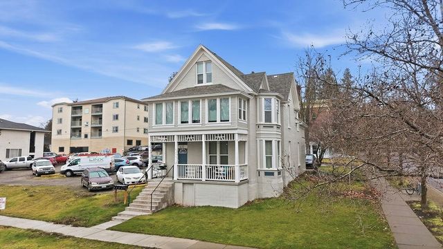 422 4th St, Cheney, WA 99004