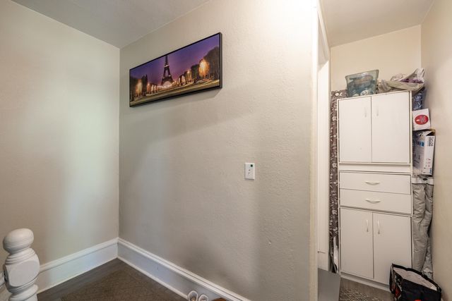 422 4th St, Cheney, WA 99004