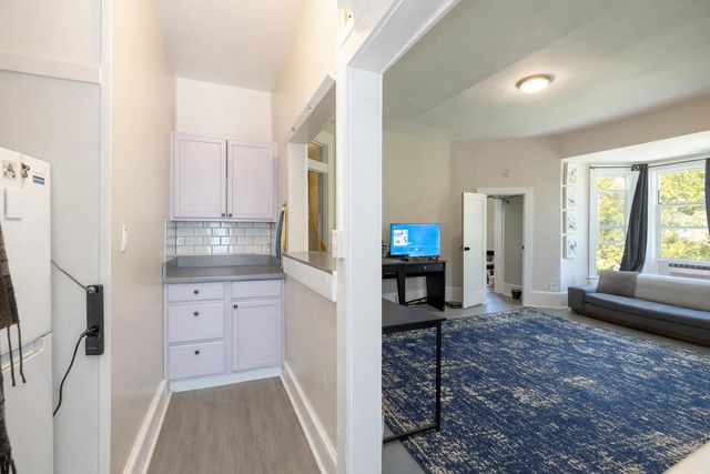 422 4th St, Cheney, WA 99004