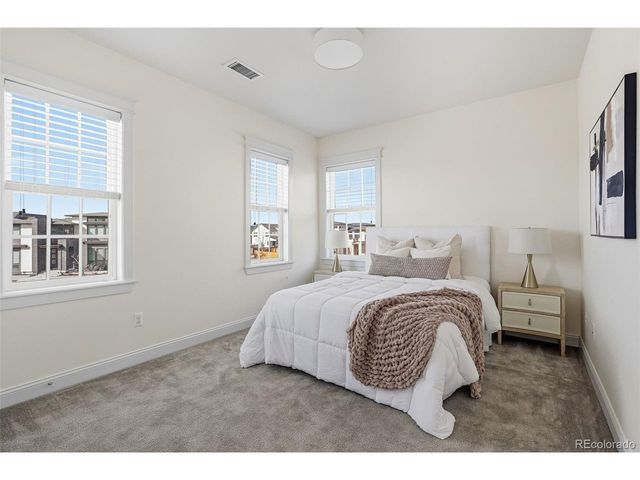 6082 Chester St, Denver, CO 80238