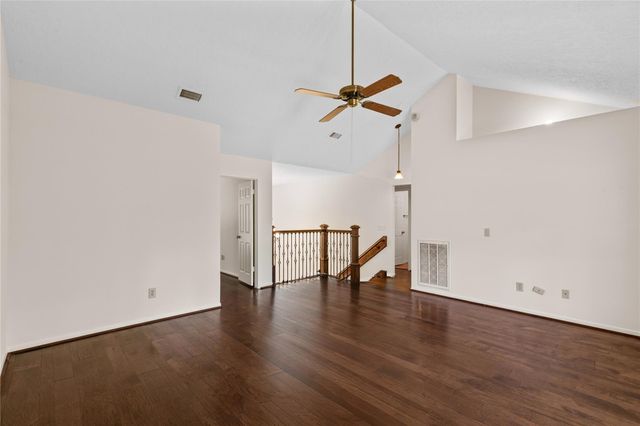 103 Breezy Point Place, The Woodlands, TX 77381