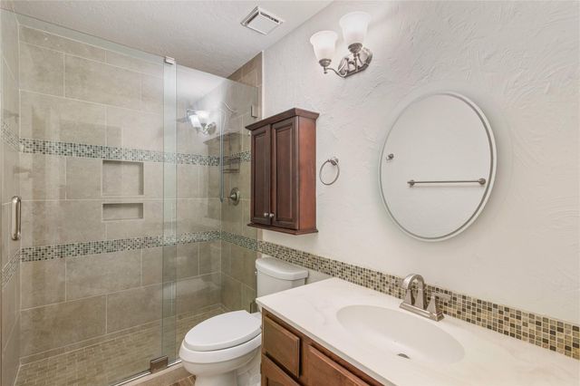103 Breezy Point Place, The Woodlands, TX 77381