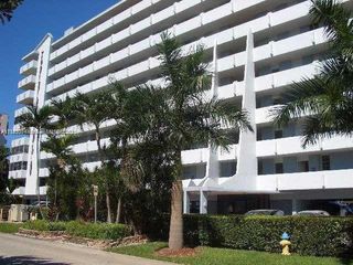 3703 NE 166th St 905, North Miami Beach, FL 33160