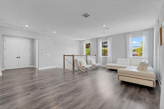 1805 S FERN CREEK AVENUE, Orlando, FL 32806