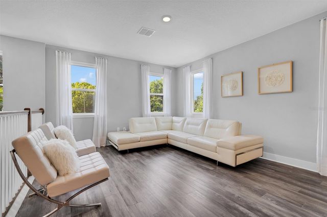 1805 S FERN CREEK AVENUE, Orlando, FL 32806