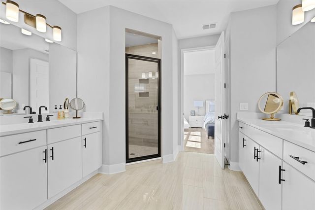 1805 S FERN CREEK AVENUE, Orlando, FL 32806