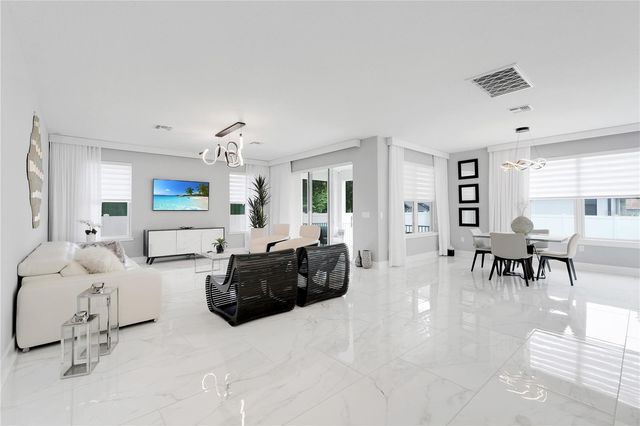 1805 S FERN CREEK AVENUE, Orlando, FL 32806