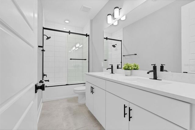 1805 S FERN CREEK AVENUE, Orlando, FL 32806