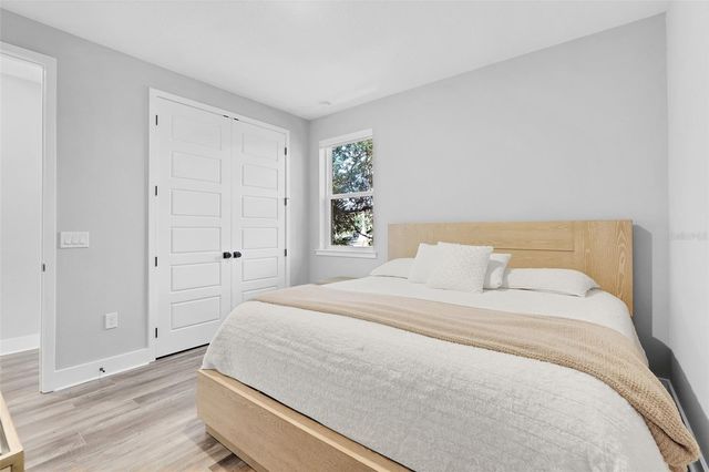 1805 S FERN CREEK AVENUE, Orlando, FL 32806