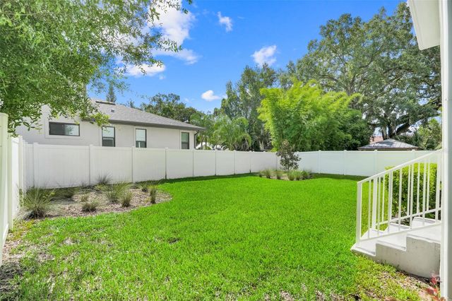 1805 S FERN CREEK AVENUE, Orlando, FL 32806