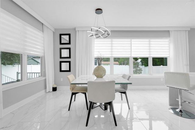 1805 S FERN CREEK AVENUE, Orlando, FL 32806