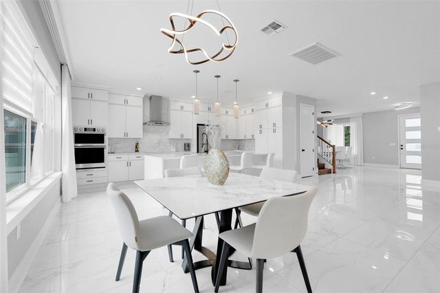 1805 S FERN CREEK AVENUE, Orlando, FL 32806