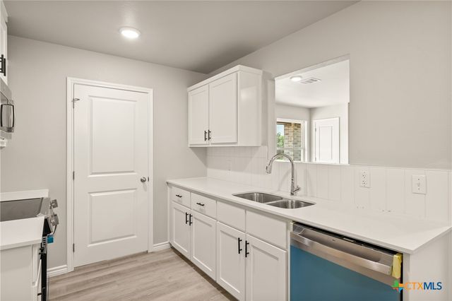 224-226 Melissa Street, Bruceville Eddy, TX 76524