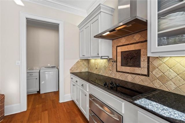 612 Hernando Place, Dauphin Island, AL 36528