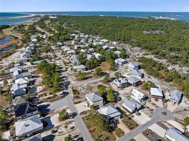 612 Hernando Place, Dauphin Island, AL 36528