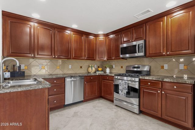 21320 N 56th Street 1116, Phoenix, AZ 85054