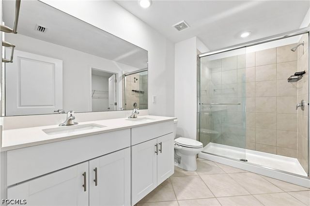 3513 NE 12th AVE, Cape Coral, FL 33909