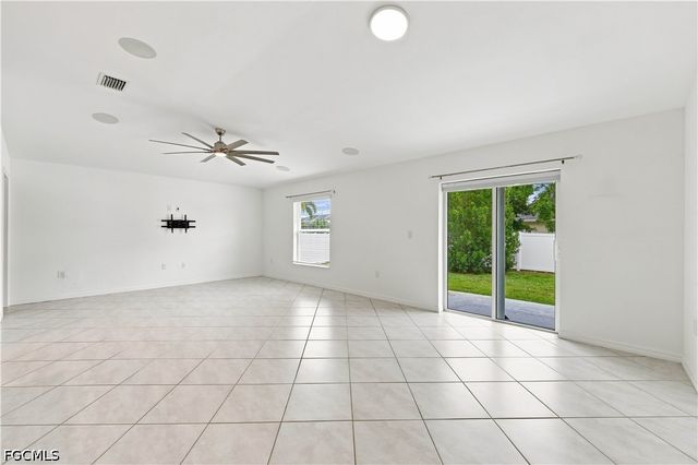3513 NE 12th AVE, Cape Coral, FL 33909