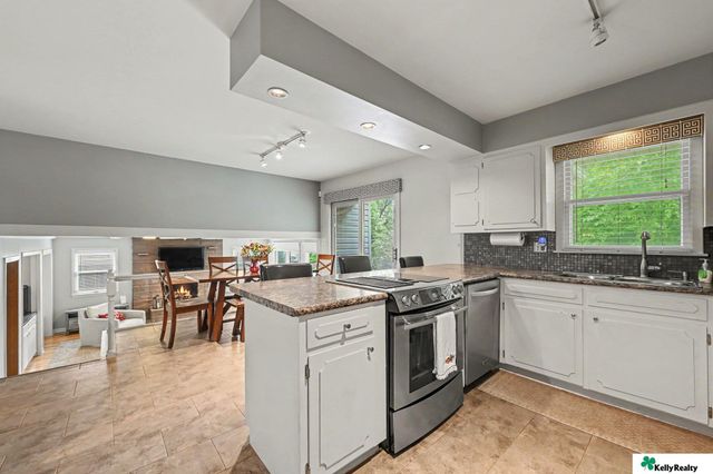 3603 S 49th Avenue, Omaha, NE 68106