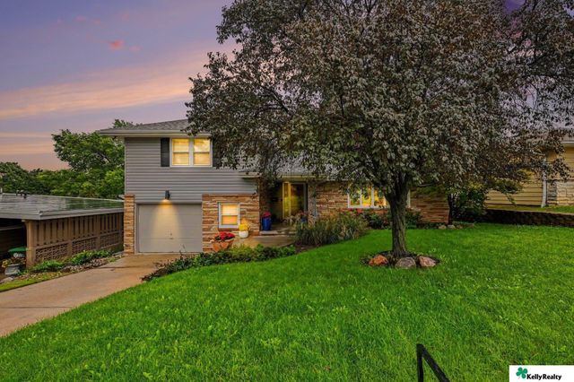 3603 S 49th Avenue, Omaha, NE 68106