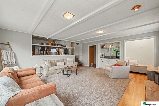 3603 S 49th Avenue, Omaha, NE 68106