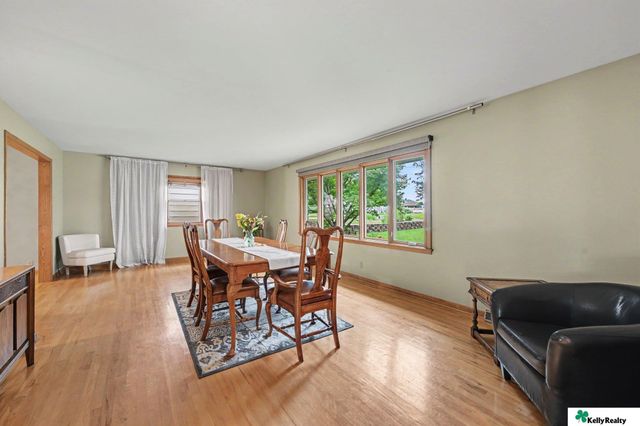 3603 S 49th Avenue, Omaha, NE 68106