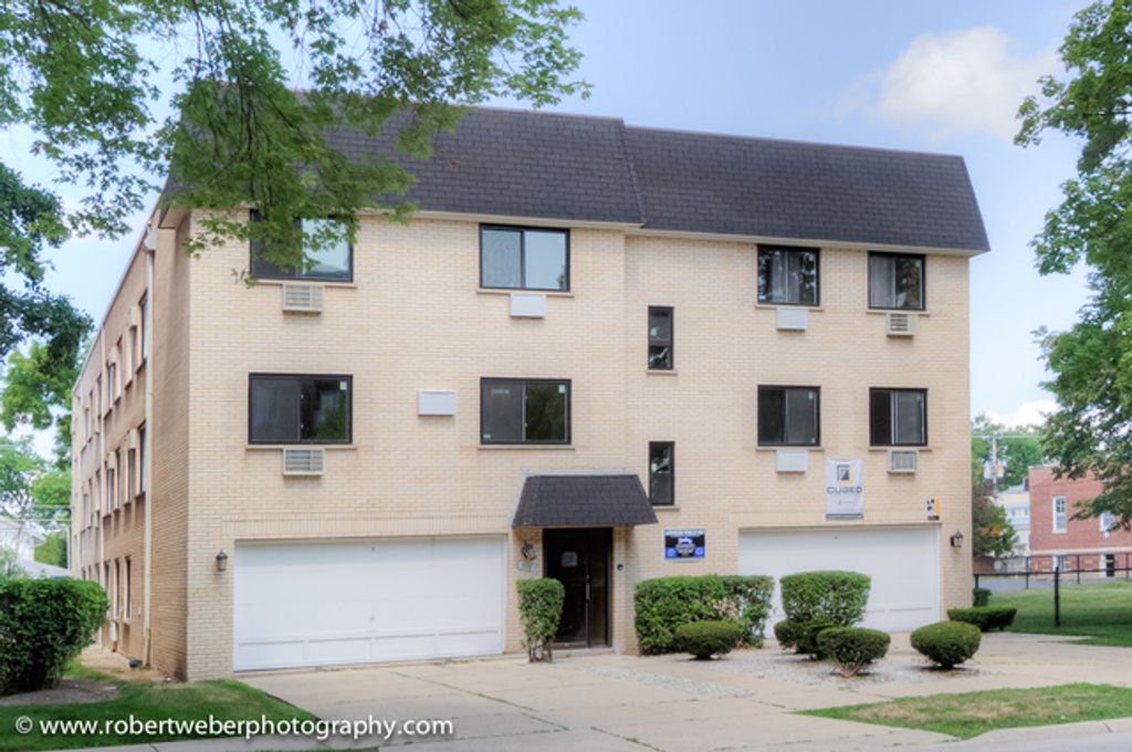 800 Graceland Avenue 303, Des Plaines, IL 60016