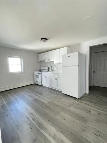 56 Phipps St B, Quincy, MA 02169