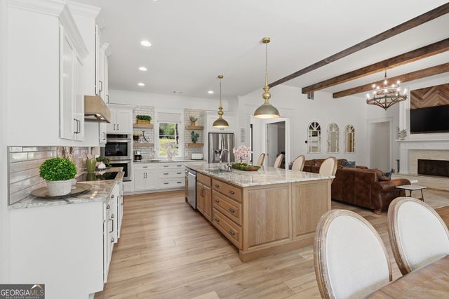 931 Antrim Glen Drive, Hoschton, GA 30548