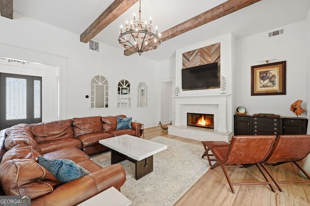 931 Antrim Glen Drive, Hoschton, GA 30548