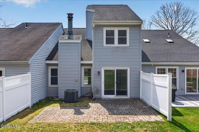 34 Westchester Drive, Clifton Park, NY 12065