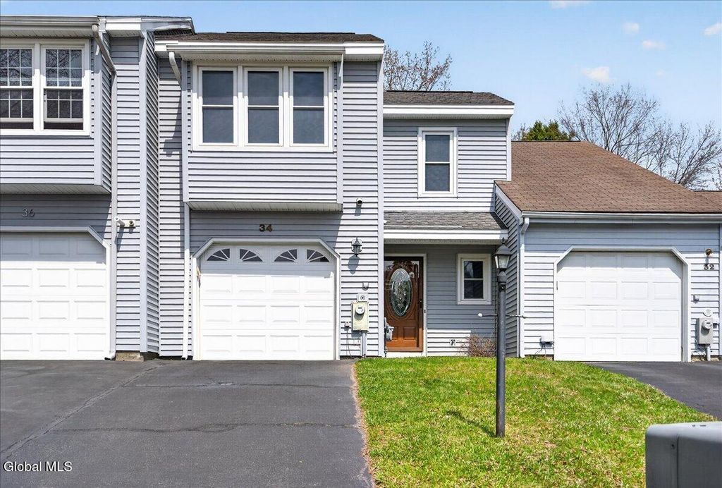 34 Westchester Drive, Clifton Park, NY 12065