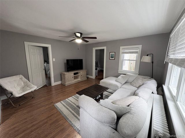 529 Montauk Highway, Westhampton Beach, NY 11978