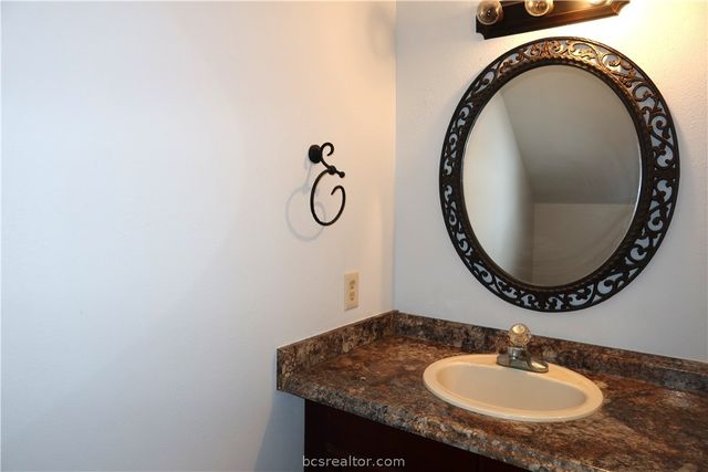1500 Olympia Way 31, College Station, TX 77840