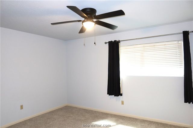1500 Olympia Way 31, College Station, TX 77840