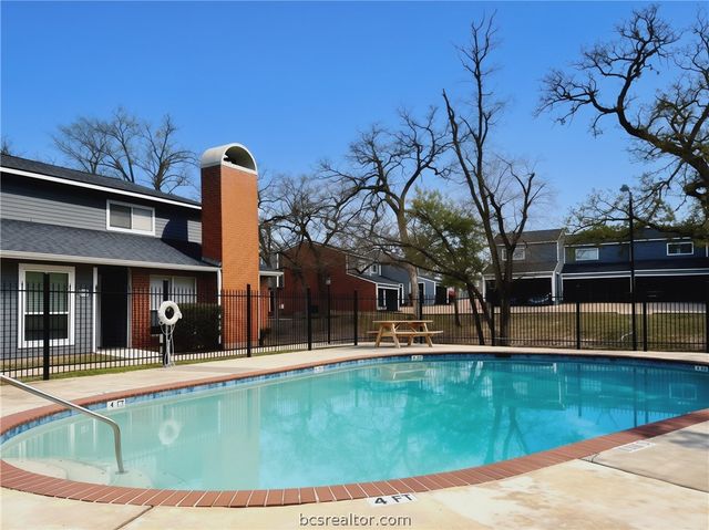 1500 Olympia Way 31, College Station, TX 77840