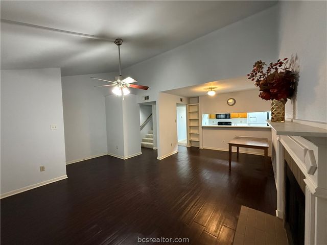 1500 Olympia Way 31, College Station, TX 77840