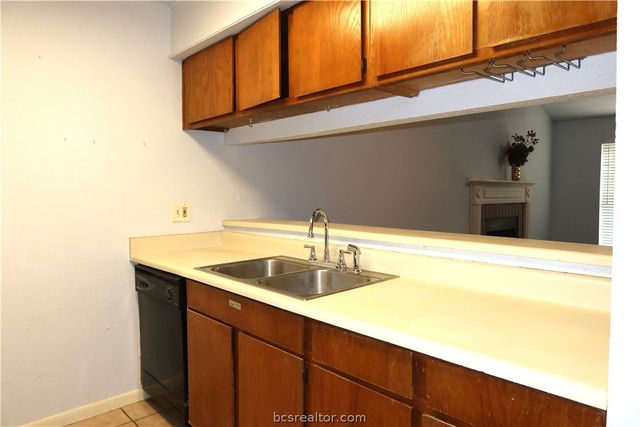 1500 Olympia Way 31, College Station, TX 77840