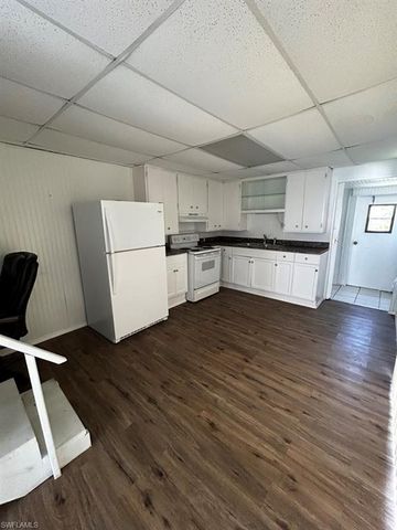 248 Flame LN, North Fort Myers, FL 33917