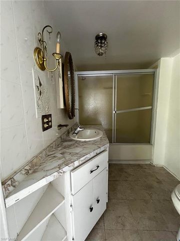 248 Flame LN, North Fort Myers, FL 33917