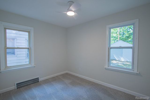 11921 Riad Street, Detroit, MI 48224