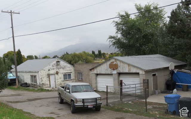 6 N 400 W, Hyrum, UT 84319