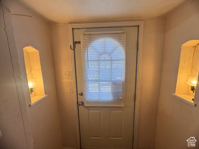 6 N 400 W, Hyrum, UT 84319