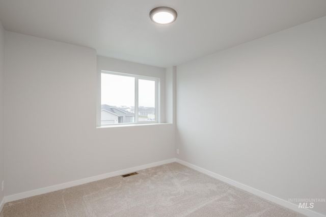 8190 E Cool River Loop, Nampa, ID 83687