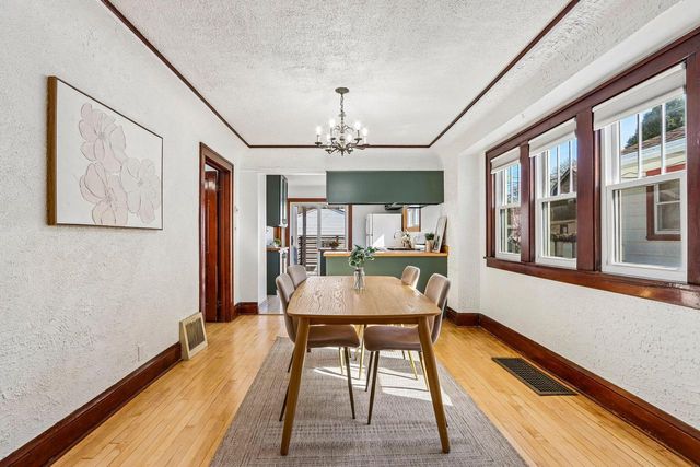 2214 Vollmer AVENUE, Milwaukee, WI 53207