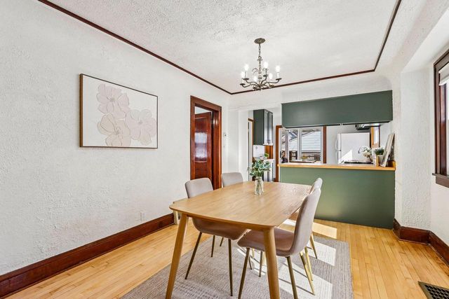 2214 Vollmer AVENUE, Milwaukee, WI 53207