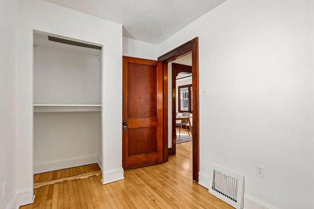 2214 Vollmer AVENUE, Milwaukee, WI 53207