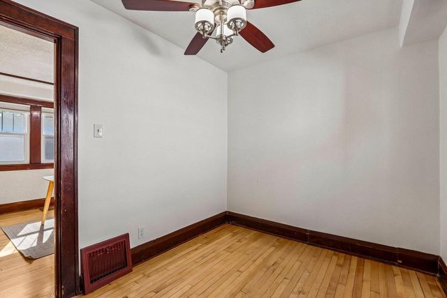 2214 Vollmer AVENUE, Milwaukee, WI 53207