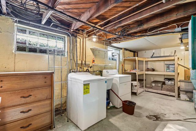 2214 Vollmer AVENUE, Milwaukee, WI 53207