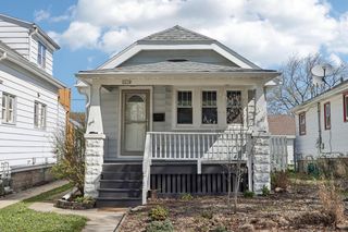 2214 Vollmer AVENUE, Milwaukee, WI 53207